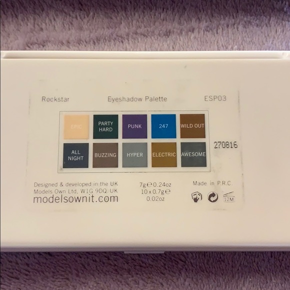 Models own rockstar eyeshadow palette - Picture 4 of 5